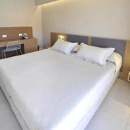Domu Simius 3*